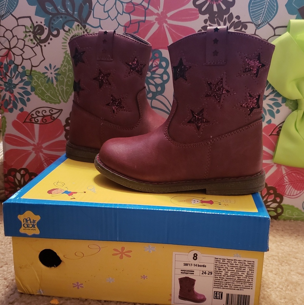 NWT Leather boots size Toddler 8